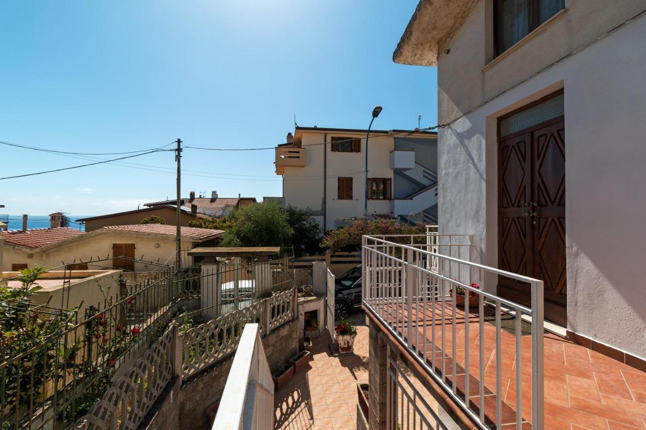 Casa Riccio Apartment Cala Gonone Bagian luar foto